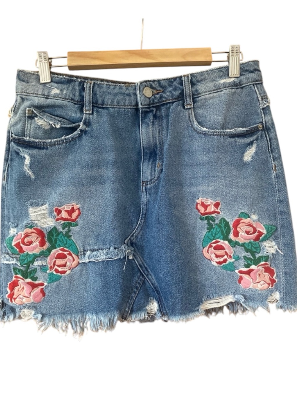 Zara Trafaluc Rose Embroidered Distressed Denim Mini Skirt Raw Hem Size 8